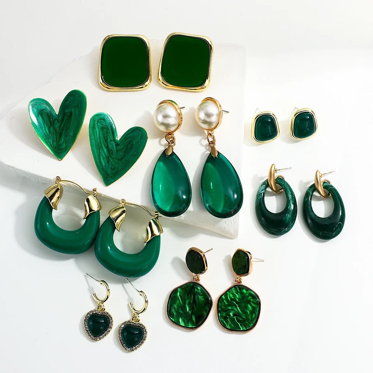 Korean Green Acrylic Geometric Dangle Earrings — Round & Square Statement Drop Earrings for Women