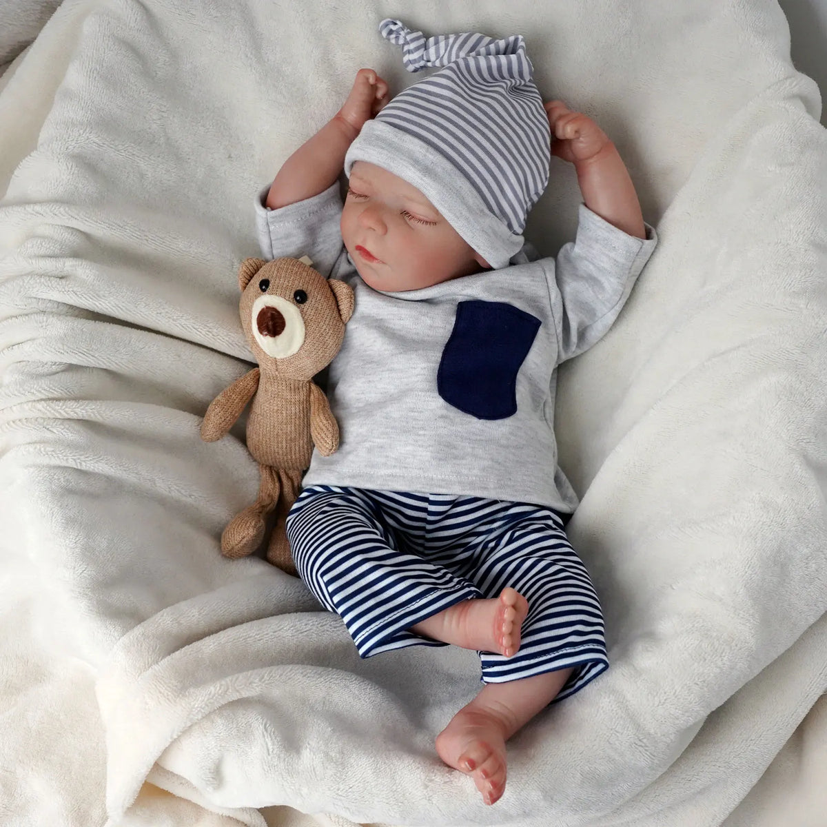Reborn Baby Doll 48cm (19in) Realistic Silicone Boy Bathable Painted Newborn Doll