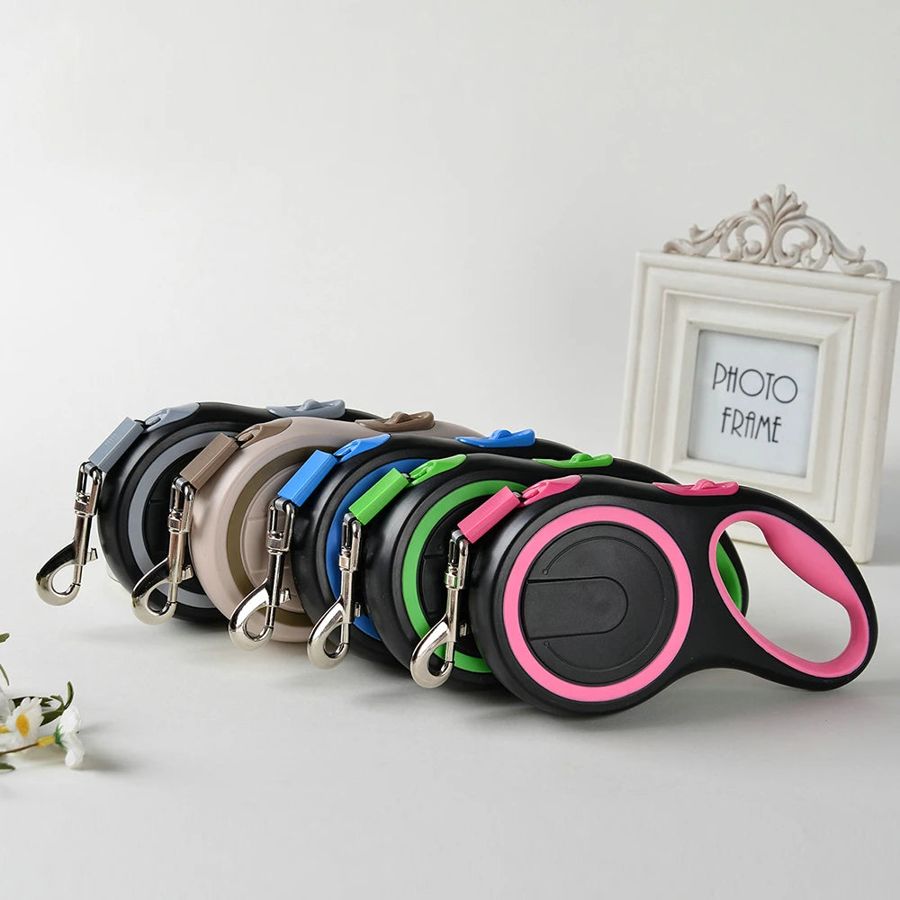 Retractable Dog Leash 8m (26 ft) Extendable Nylon Leash for Small, Medium & Large Dogs and Cats