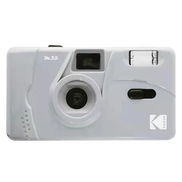 Retro Reusable 35mm Manual Film Camera with Built-In Flash – Replaceable Film, Fixed Focus