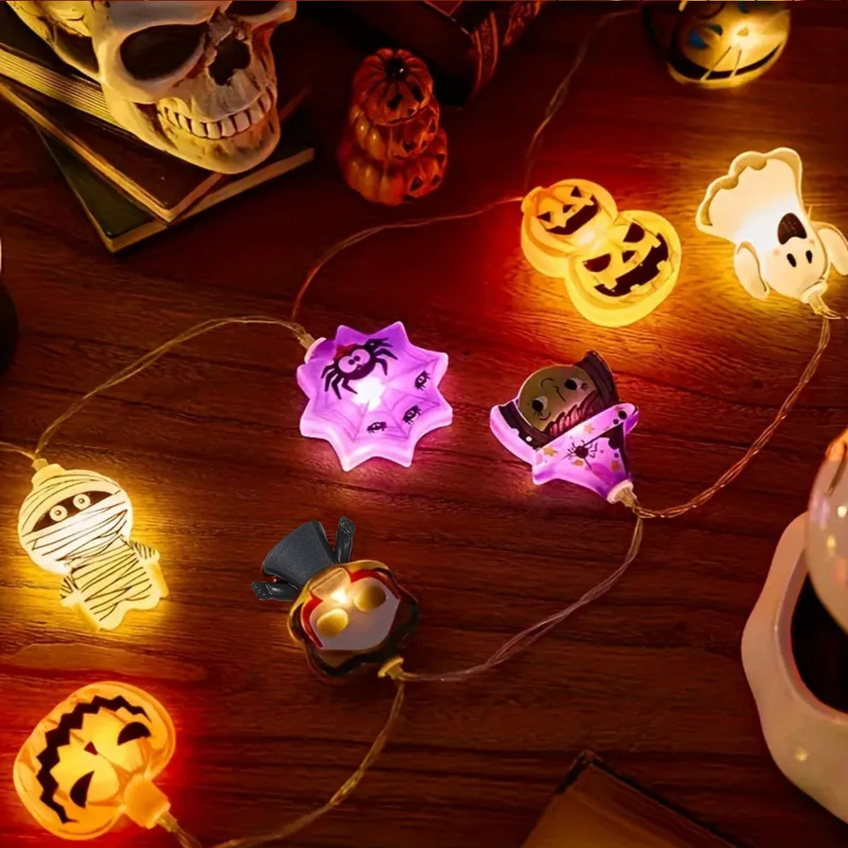 10/20/30 LED Halloween String Lights – Pumpkin, Bat, Ghost, Cat, Spider, Pirate, Witch & Mummy Shapes, Battery-Powered Indoor Outdoor Decor