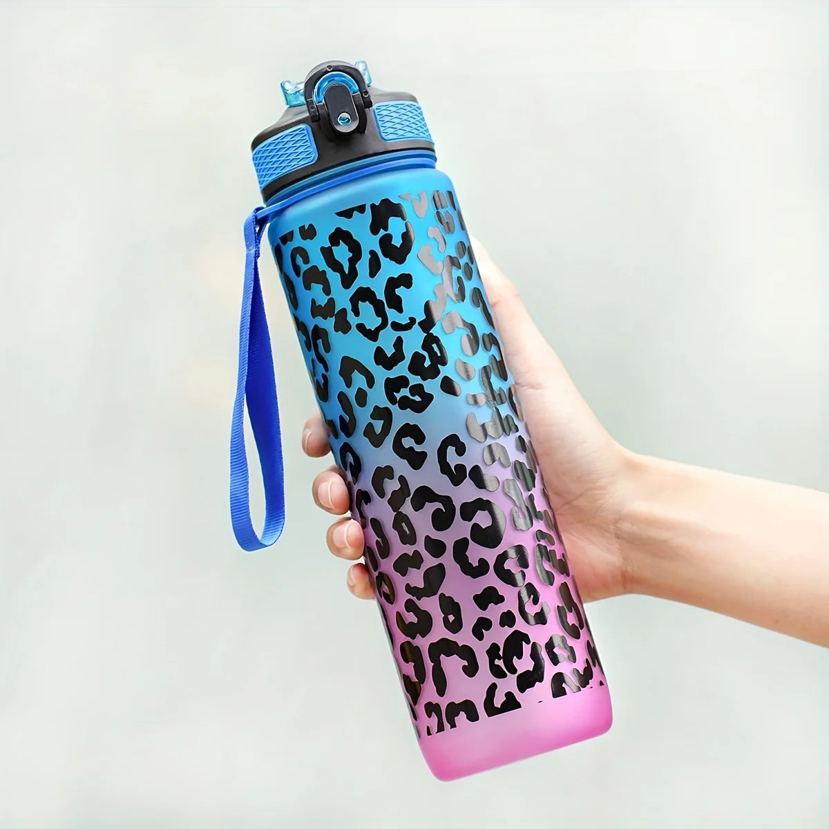 1000ml / 34oz Outdoor Sports Water Bottle with Leak-Proof Straw Lid – Durable Reusable PC Bottle for Running, Cycling & Climbing