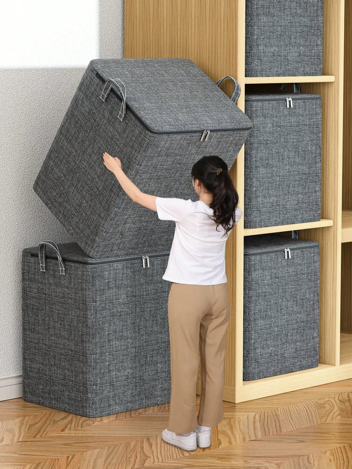 Foldable Large Capacity Clothing Storage Bag – Space-Saving Closet Organizer & Dust Cover