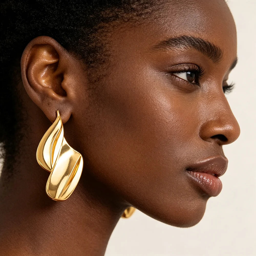 18K Gold-Plated Twisted Leaf Earrings & Ring Set view 2