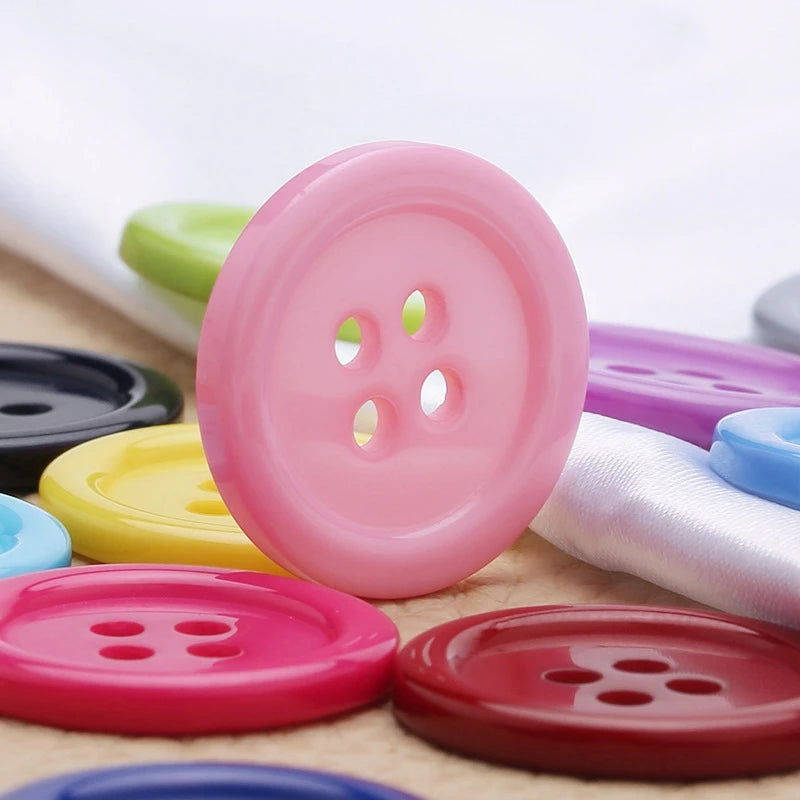 Colorful Round 4-Hole Plastic Sewing Buttons, Mixed Sizes 10/15/20/25/30mm (0.39–1.18 in) Pack 20–100 for DIY Crafts, Scrapbooking & Clothing