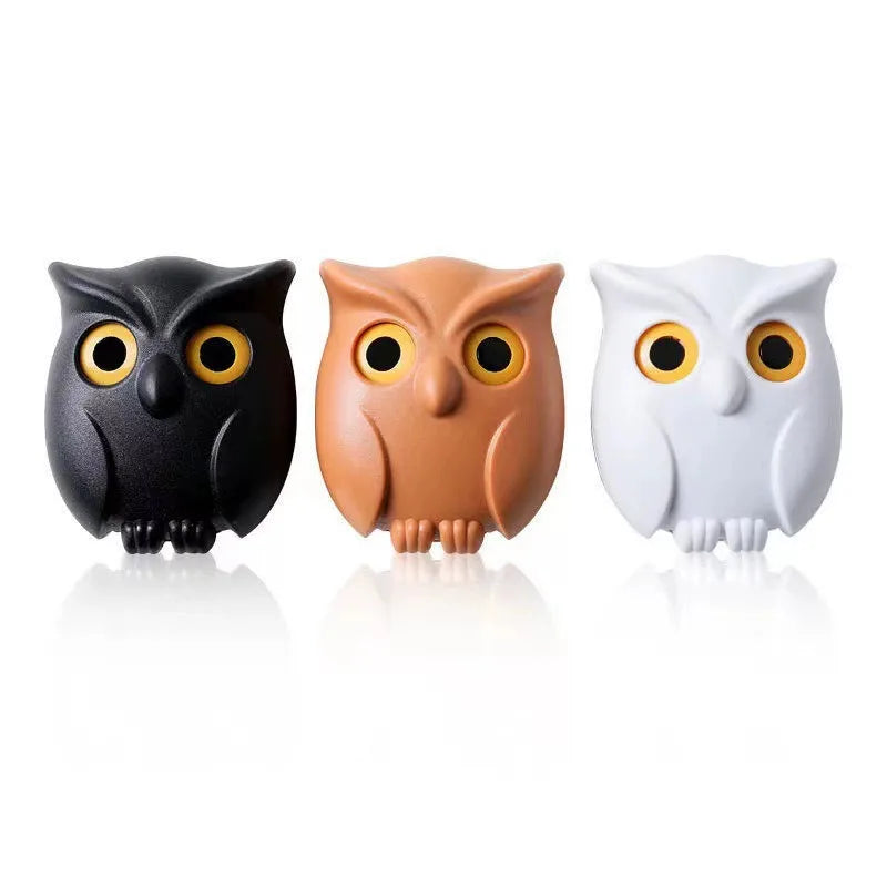 Cartoon Owl Magnetic Keychain and No-Punch Wall Hook - Blinking LED Key Storage for Kitchen & Home