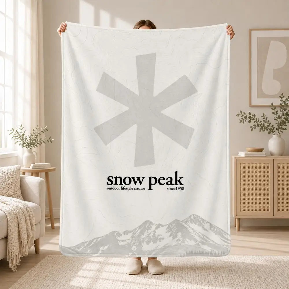 Soft Plush Flannel Throw Blanket - Lightweight Warm Sofa & Bed Throw for Travel and Home Decor (29.5–78.7 in | 75–200 cm)