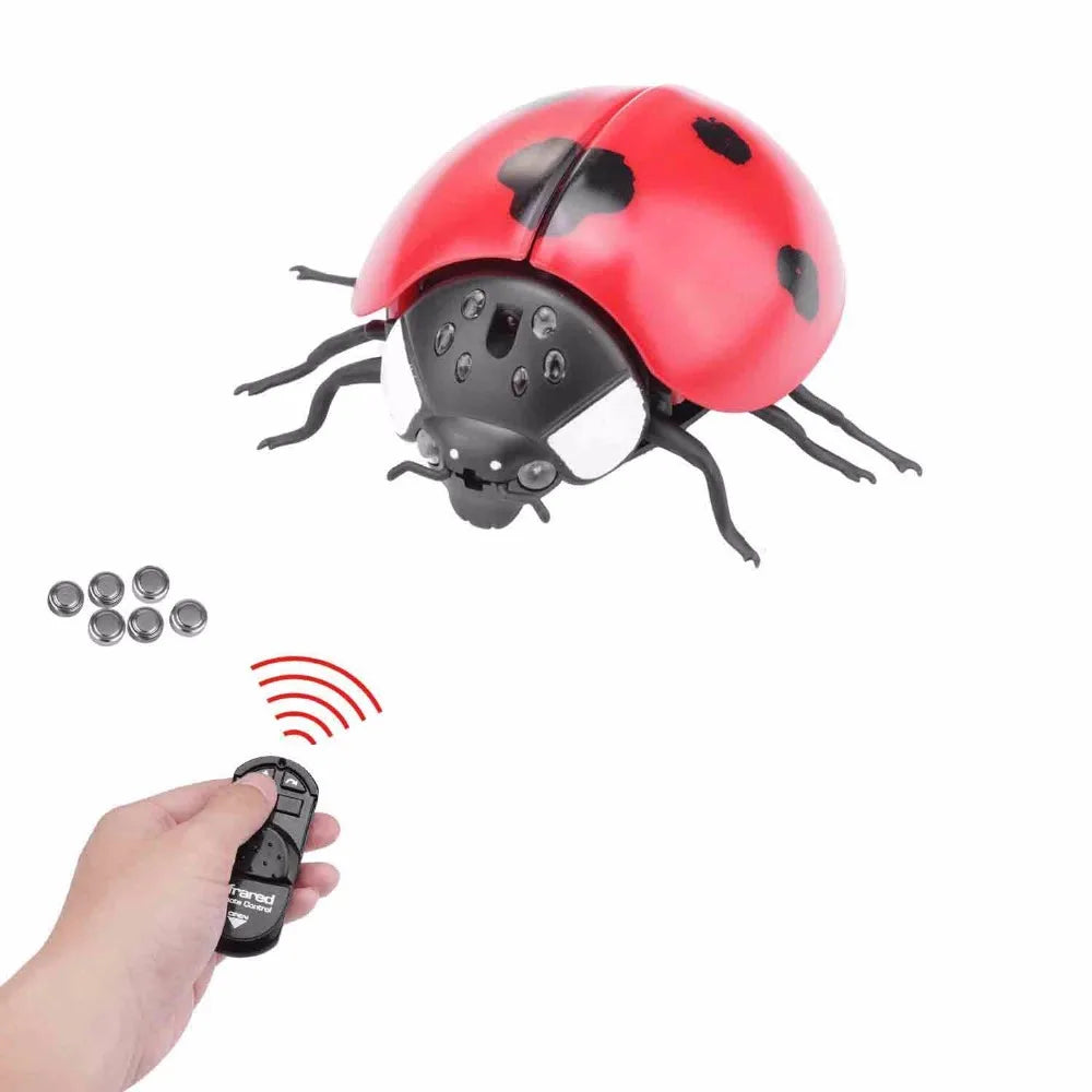 Realistic Remote Control Cockroach Prank Toy - RC Insect for Halloween, Parties & Gag Gifts