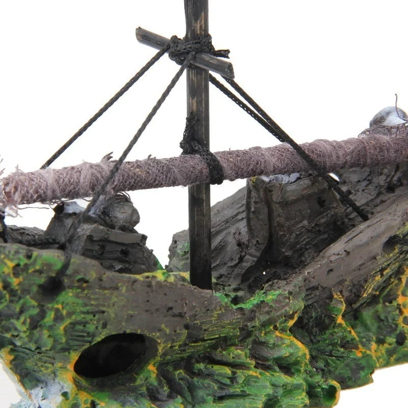 Pirate Ship Wreck Aquarium Decoration Resin Boat Ornament for Fish Tank — 5.1 x 2.0 x 4.3 in (13 x 5 x 11 cm)