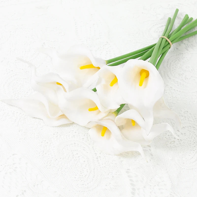 5-Pack PU Calla Lily Artificial Flowers Bouquet – 15.7 in (40 cm) Faux Calla Lilies for Wedding & Home Decor Vase Arrangement