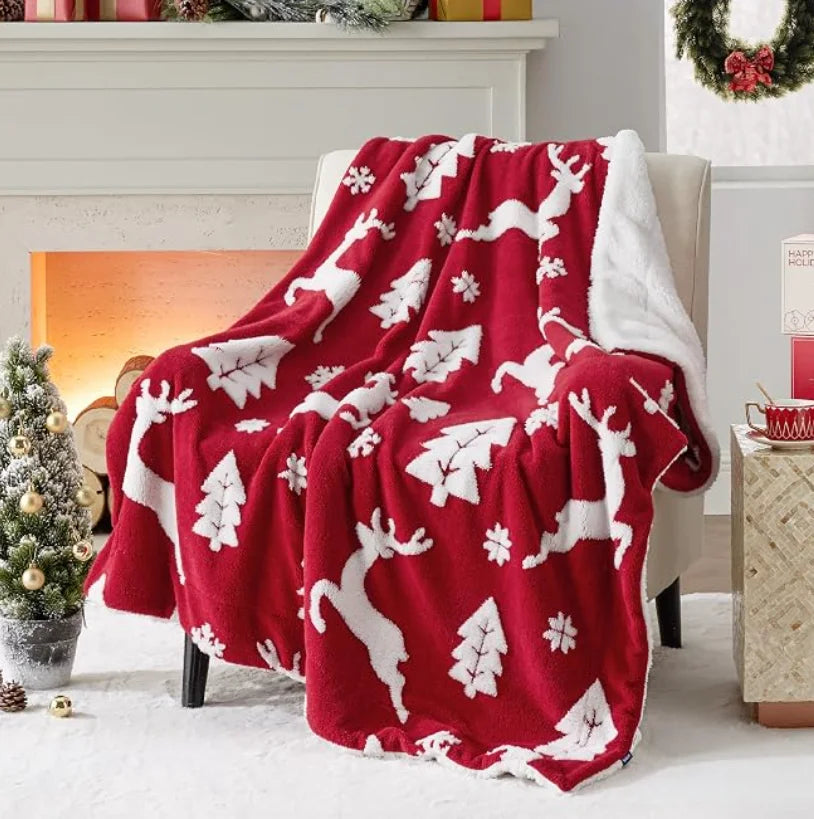 Christmas Sherpa Throw Blanket, Soft Fleece Holiday Throw for Sofa and Bed — Cozy Gift for Women