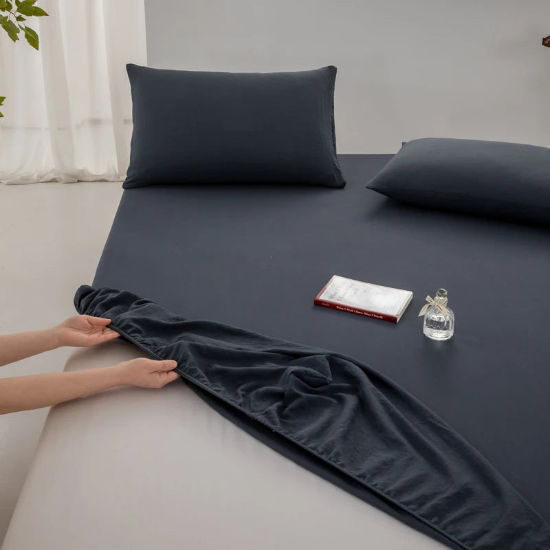 100% Cotton Fitted Sheet – Soft Breathable Deep Pocket Mattress Cover with Elastic Edge (Single, Double, Queen, King)