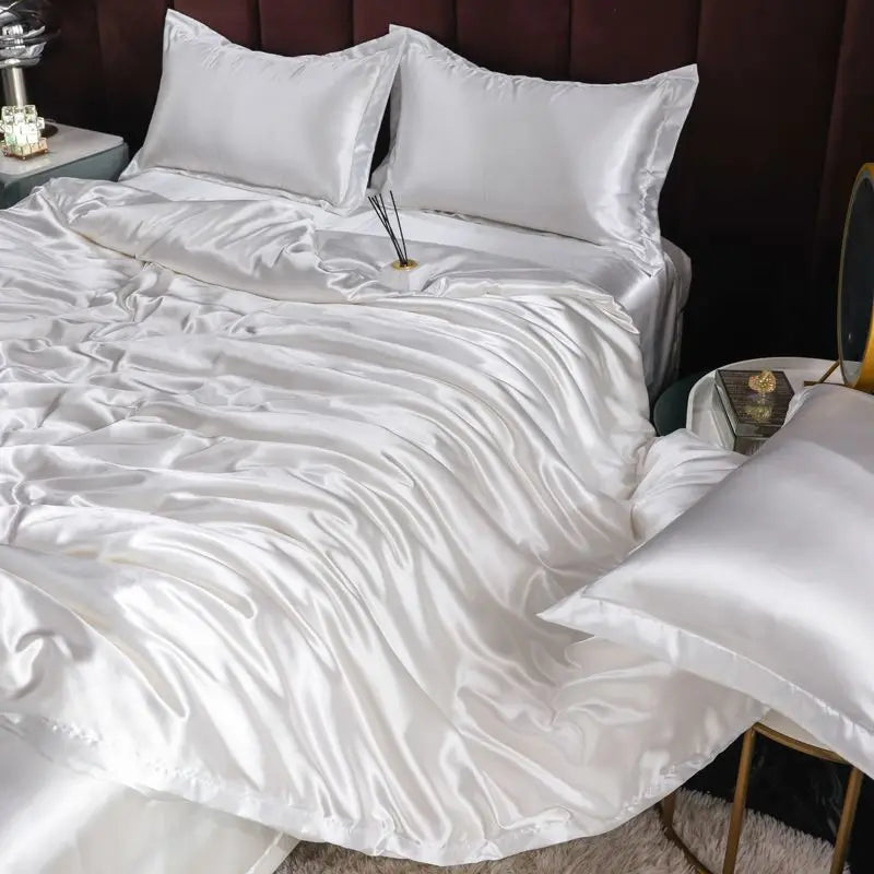 Ice Silk Satin 4-Piece Duvet Cover Set – Silky Solid Color Bedding (Duvet Cover + 2 Pillowcases + Sheet), Fits 1.5–2.2 m (5–7 ft) Beds