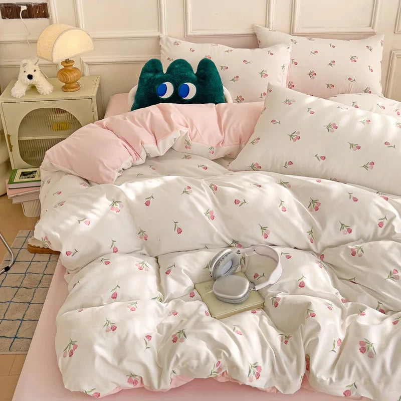 3-Piece Heart Floral Duvet Cover Set with Pillowcases – Cartoon Plant Print, Fits 1.5m (59 in / 5 ft) & 2.0m (79 in / 6.6 ft) Beds, No Insert