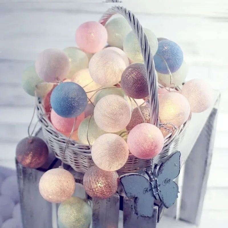 20 LED Cotton Ball String Lights 3.0m (9.8ft) Battery Operated Fairy Lights for Indoor Outdoor Wedding Christmas Patio Garden