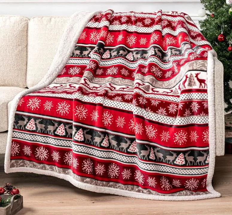 Christmas Sherpa Throw Blanket, Soft Fleece Holiday Throw for Sofa and Bed — Cozy Gift for Women