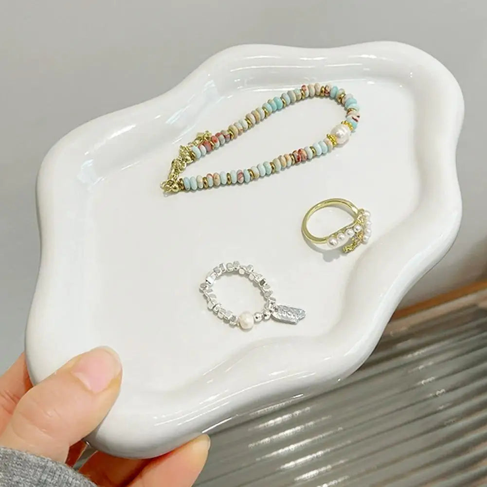 Cloud-Shaped Jewelry Storage Tray 19.5 x 13.5 cm (7.7 x 5.3 in) - Plastic Electroplated Organizer for Earrings, Rings & Accessories