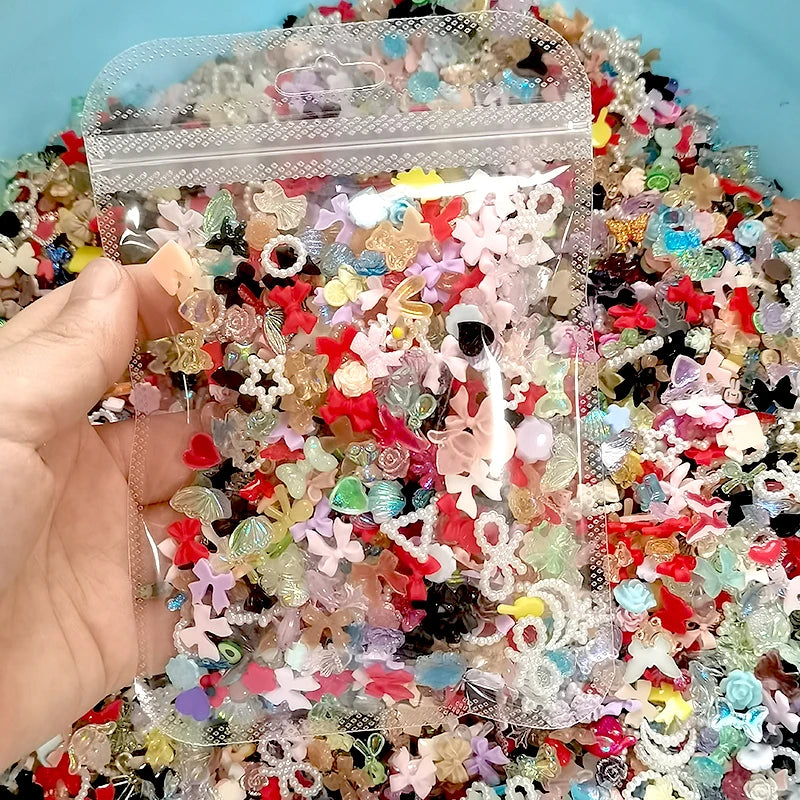 500pcs White Nail Charms & Pearls — Mixed Shapes (Heart, Bowknot, Star, Teardrop) Rhinestones for Nail Art & DIY Crafts