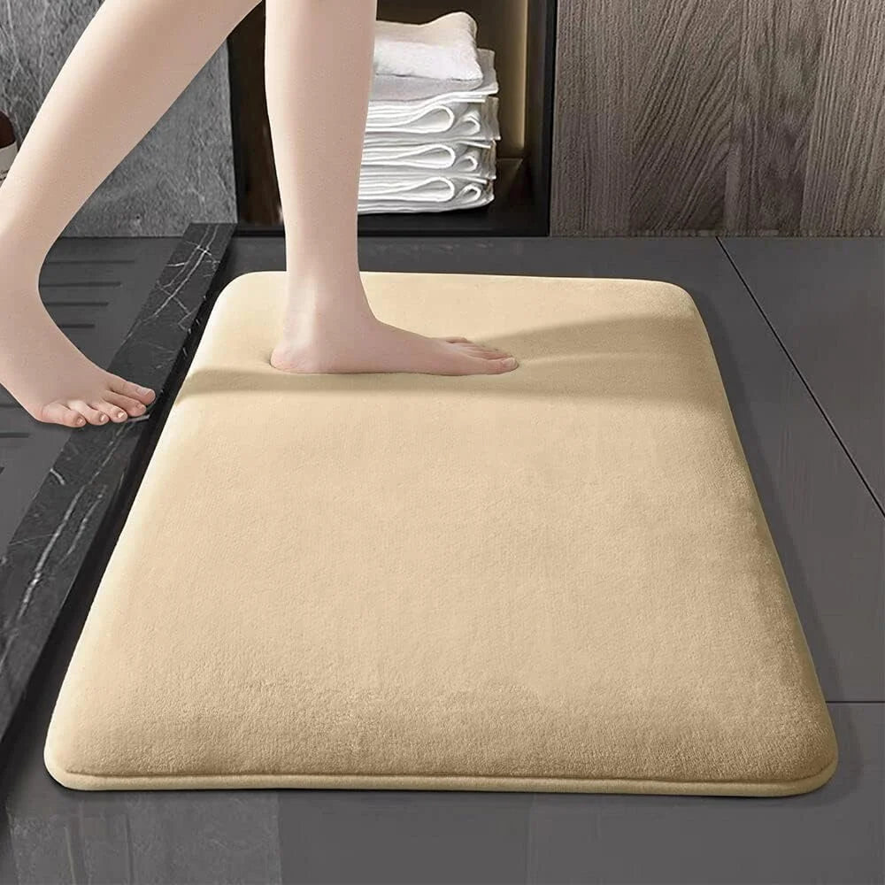 White coral velvet bath mat by FanzyMarket, super absorbent, non-slip, quick-drying bathroom and door mat, 60cm x 200cm.