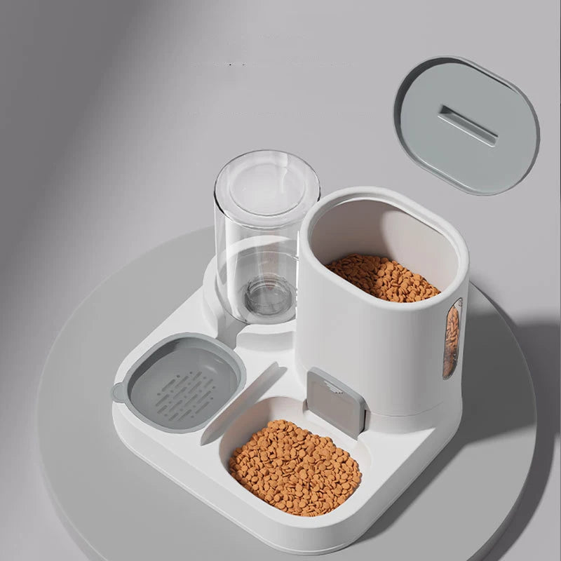 Large capacity FanzyMarket 2-in-1 pet food and water bowl for cats and small dogs, smooth plastic feeder with dual compartments.
