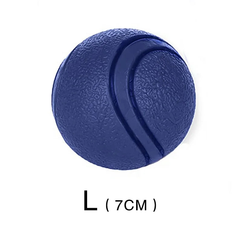 FanzyMarket bite-resistant rubber dog ball toy in red, chew-proof fetch toy for dogs and puppies, size XL, 5-9 cm.