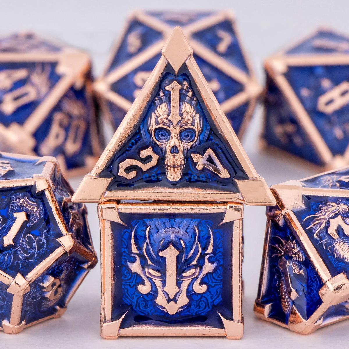 FanzyMarket Skull and Dragon metal 7-piece polyhedral dice set for Dungeons & Dragons tabletop RPG gaming.