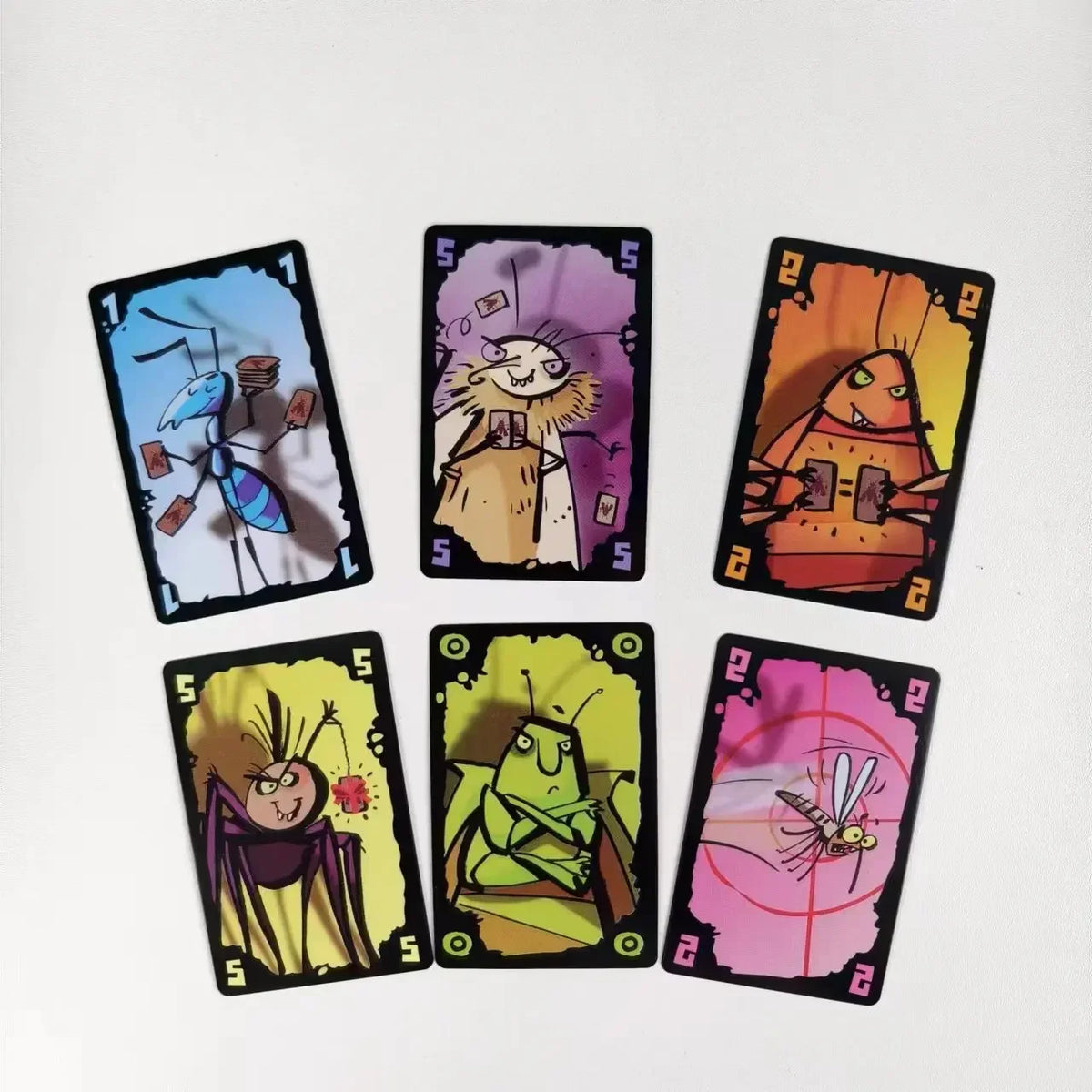 FanzyMarket Cheating Moth Spanish card game for family parties, featuring colorful cards for kids and adults, fun board game for all ages.