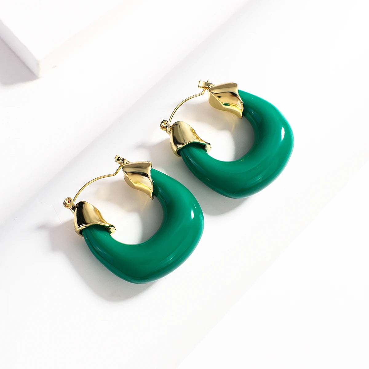 Korean Green Acrylic Geometric Dangle Earrings — Round & Square Statement Drop Earrings for Women