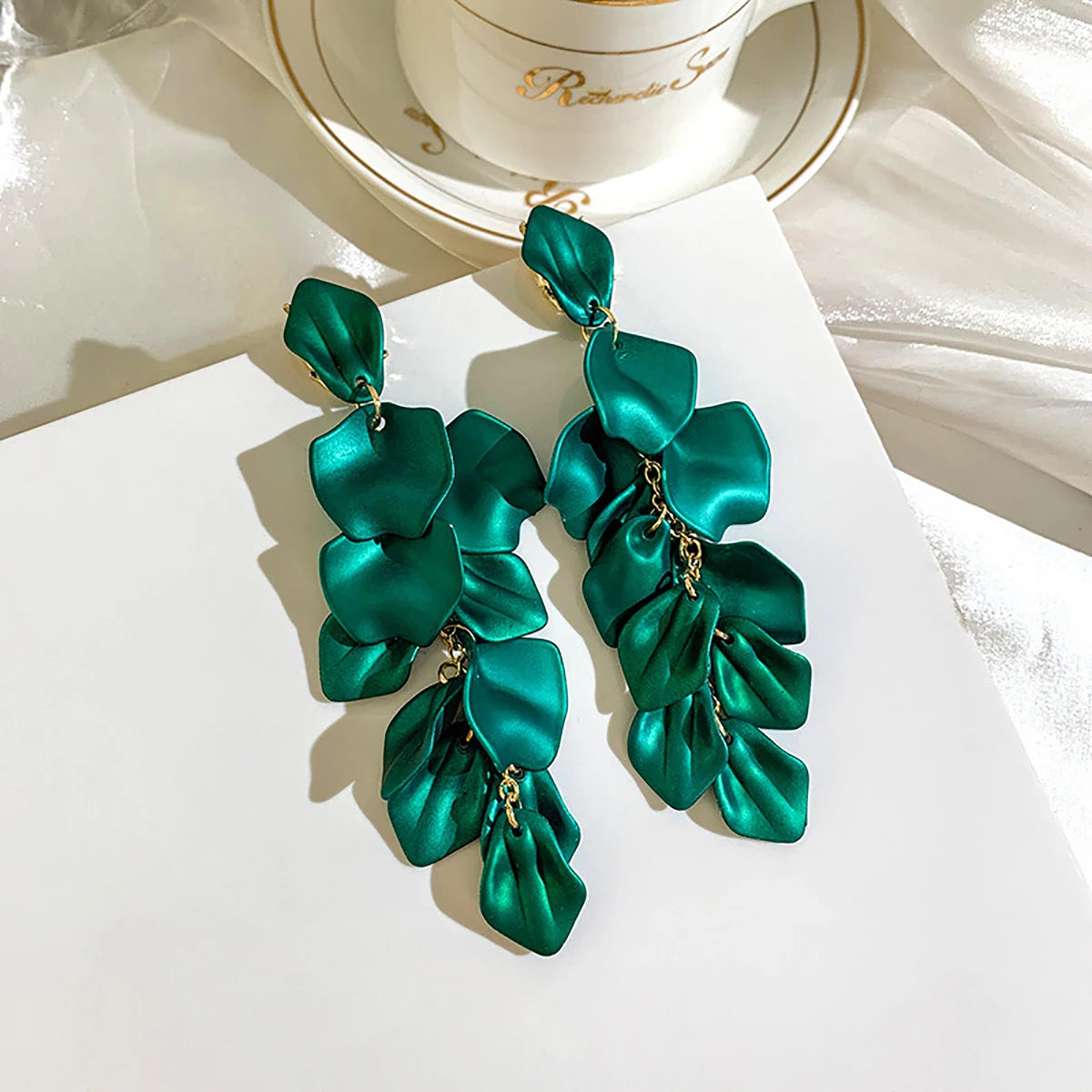 Korean Green Acrylic Geometric Dangle Earrings — Round & Square Statement Drop Earrings for Women