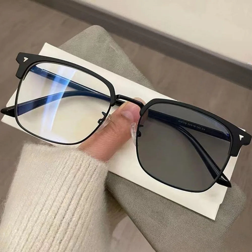 Photochromic Blue Light Blocking Computer Glasses – Square Metal Frame, Unisex, Replaceable Lenses