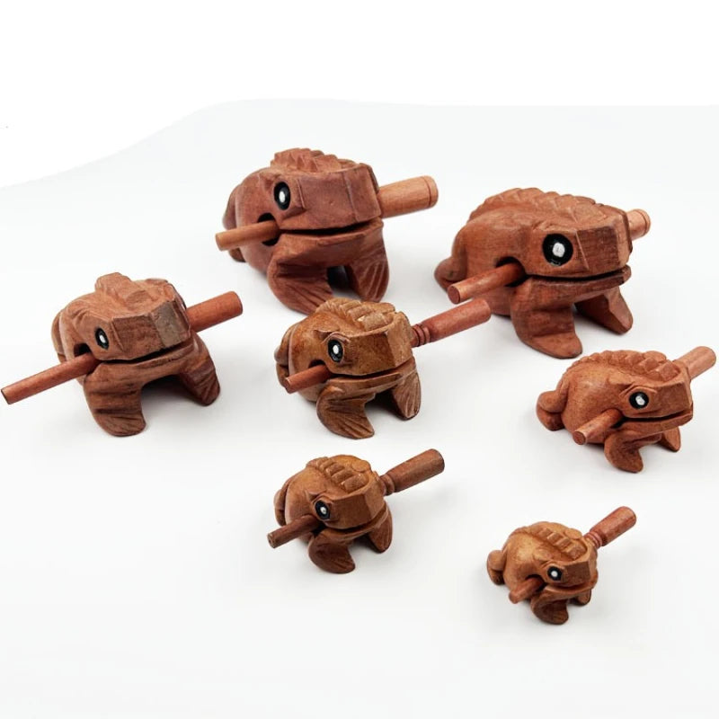 Hand-Carved Wooden Frog Ornament – Croaking Solid Wood Home Decor & Souvenir