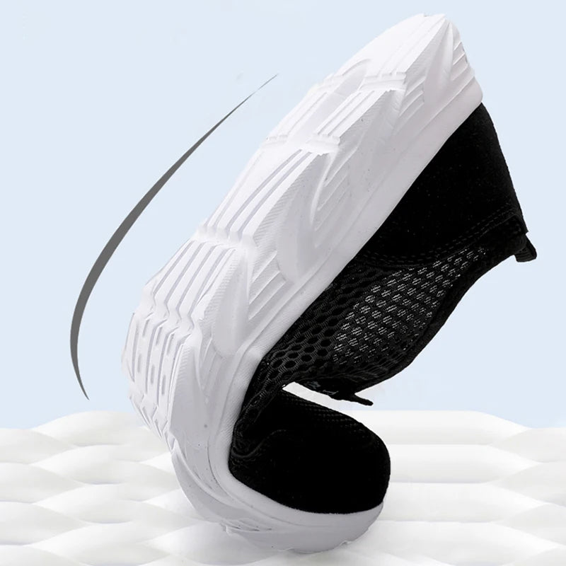 Men's Lightweight Breathable Slip-On Casual Sneakers – Anti-Slip Outdoor Walking Shoes (EU 39-47)