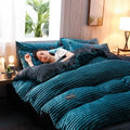 Thick Velvet Duvet Cover Set with 2 Pillowcases - Warm Winter Comforter Cover, Available 150×200 to 220×240 cm (59×79 to 87×94 in)