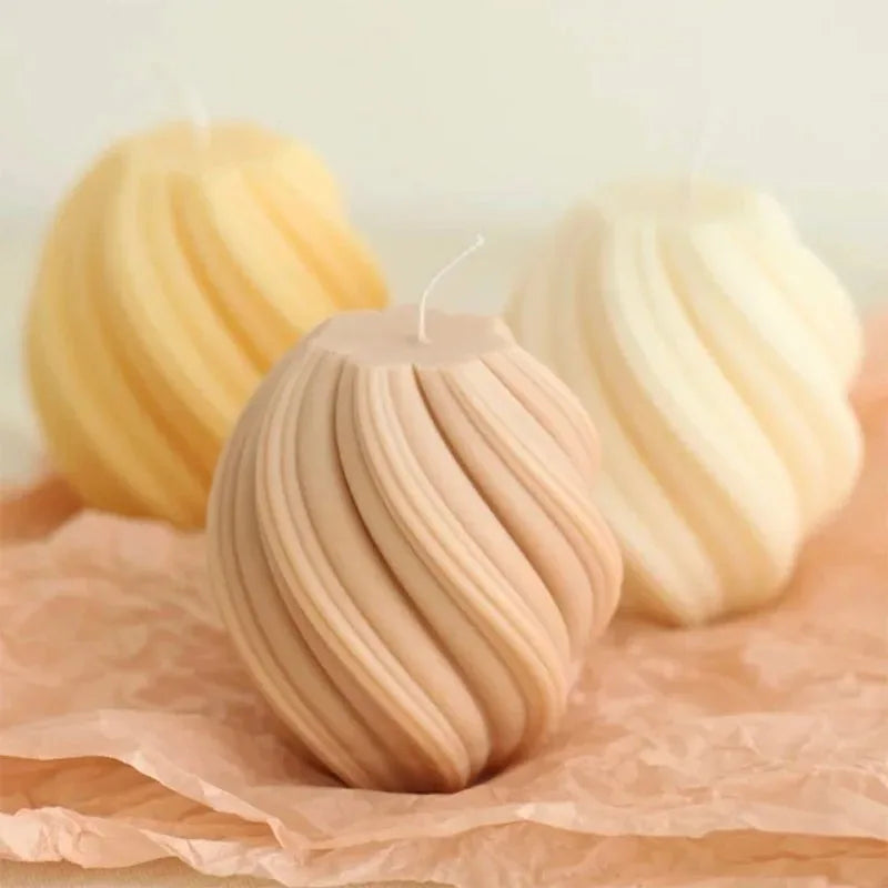 3D Geometric Wave Silicone Candle Mold - Rotating Pillar DIY Soap & Resin Craft, 8.7 x 8.5 x 8.5 cm (3.4 x 3.3 x 3.3 in)