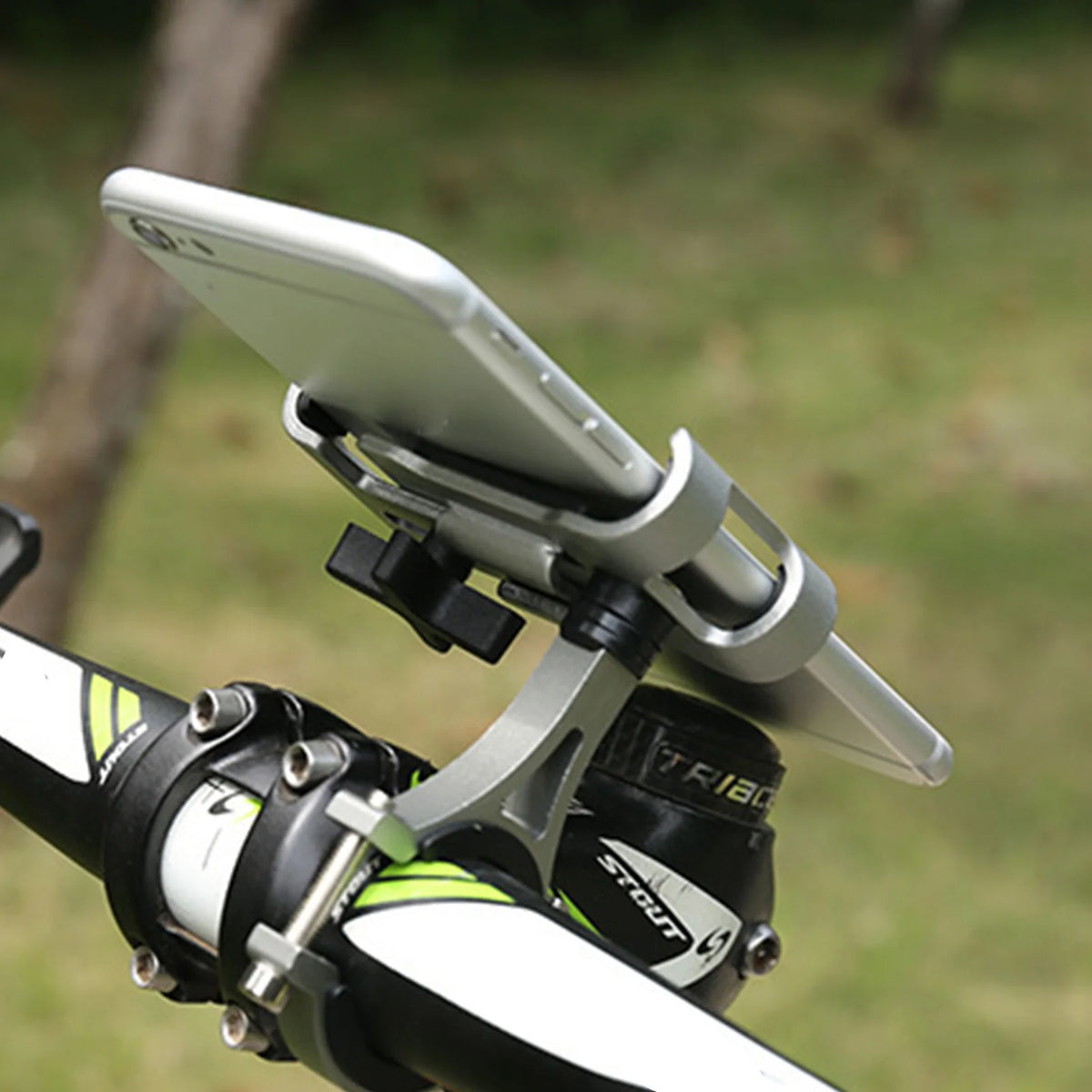 360 Degree Rotating Alloy Bike & Motorcycle Phone Mount Universal Handlebar Holder for Commuters