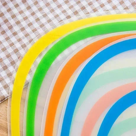 Frosted Non-Slip Antibacterial Food-Grade PP Cutting Board – Flexible Rollable Chopping Block for Meat, Vegetables & Fruit (S: 7.9 x 5.1 in / 20 x 13 cm; M: 11.8 x 9.1 in / 30 x 23 cm; L: 15.7 x 11.8 in / 40 x 30 cm)