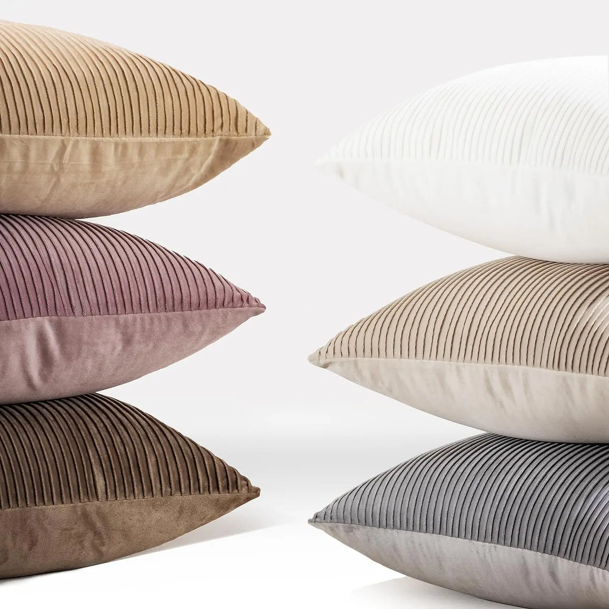 Velvet Striped Pillow Cover 1-Pack - Luxury Decorative Throw Cushion Case for Sofa & Bed