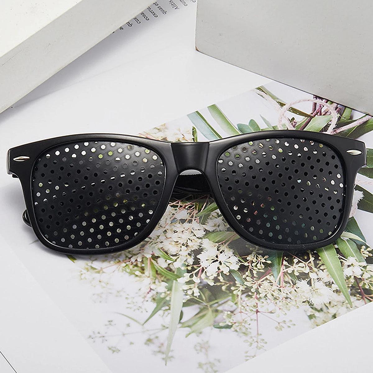 Pinhole Vision Glasses for Eyesight Improvement Anti-Myopia Astigmatism Correction Eye Fatigue Relief Unisex Black Frame