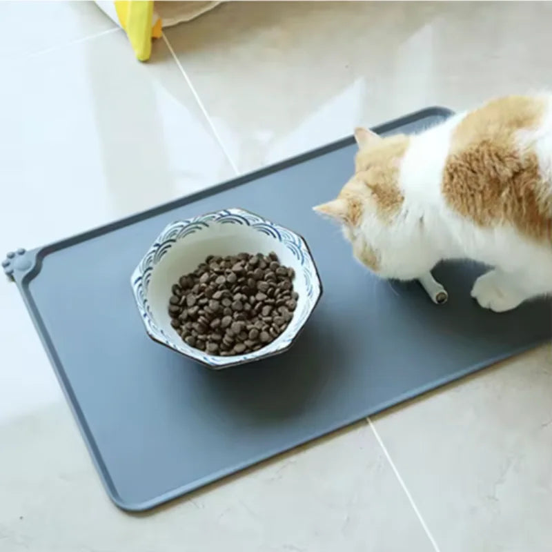 Silicone Pet Feeding Mat Waterproof Anti-Slip Bowl Placemat for Dogs and Cats