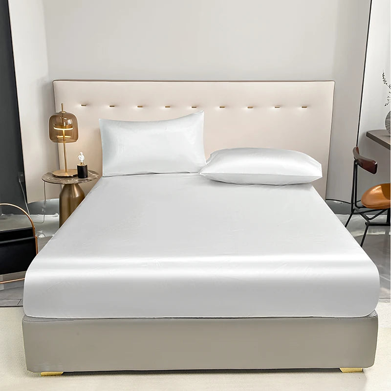 Waterproof Fitted Mattress Sheet with Elastic Band – Anti-Slip Polyester, Fits 20–30 cm (8–12 in) Mattresses, Multiple Sizes, Black/Gold/White