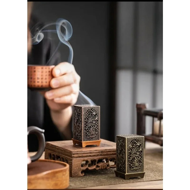 Square Vertical Incense Burner Small Xiangyun Alloy Incense Holder for Indoor Aromatherapy Home Décor