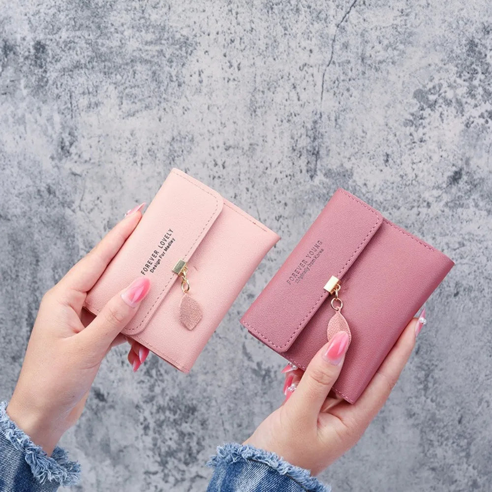 Compact Tri-Fold Women's Wallet - Small Coin Purse & Card Holder 11 x 8.5 x 2 cm (4.3 x 3.3 x 0.8 in)