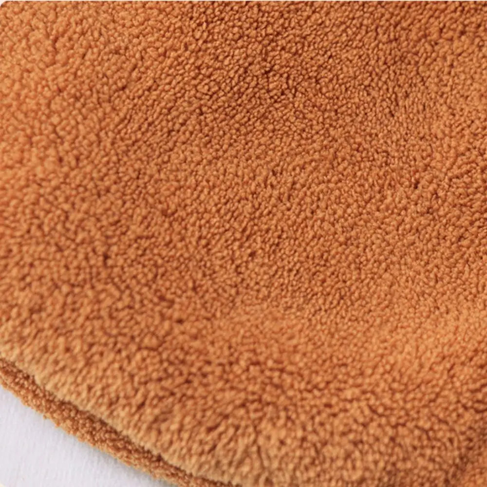 Cartoon Capybara Coral Velvet Hand Towel - Wall-Mounted Absorbent Kids Washcloth & Kitchen Rag, 28 x 34 cm (11.02 x 13.39 in)