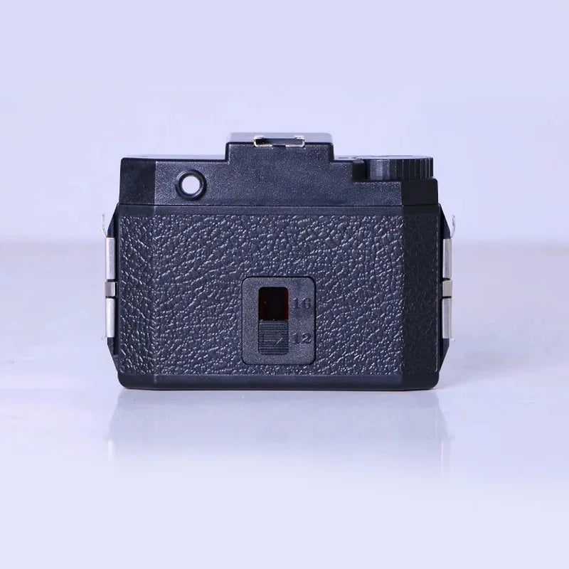 120 Medium Format Retro Lomo Film Camera - Manual Point & Shoot with Flash (Black)