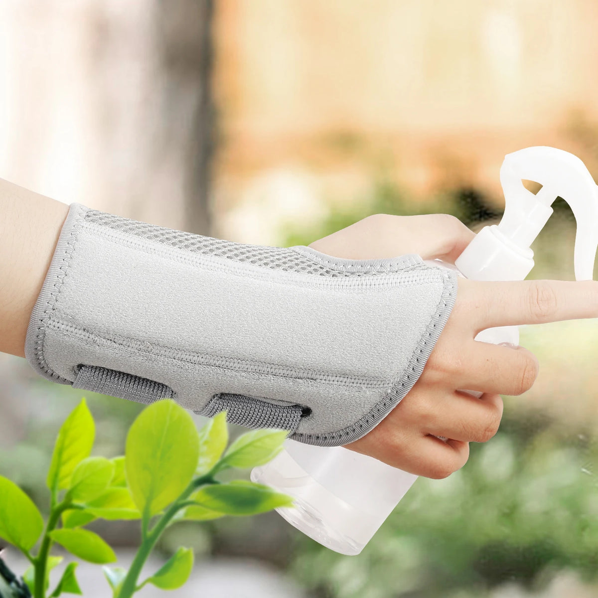 Adjustable Wrist Brace with Splint for Carpal Tunnel Relief - Support for Arthritis, Tendonitis & Sprains (Unisex)
