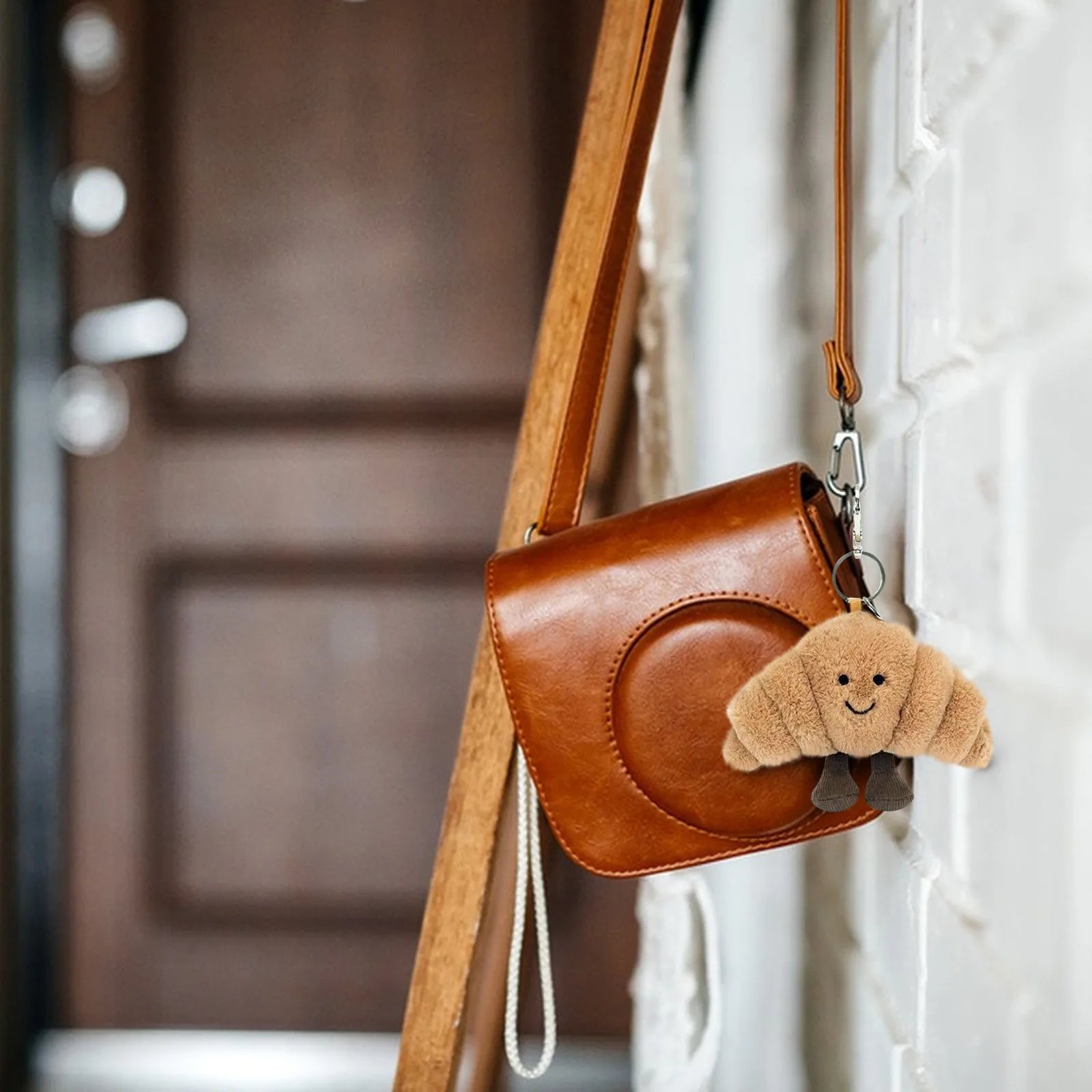 Plush Croissant Bag Charm Keychain (12 x 6 x 11 cm | 4.7 x 2.4 x 4.3 in) - Cute Food Keyring for Bags & Phones