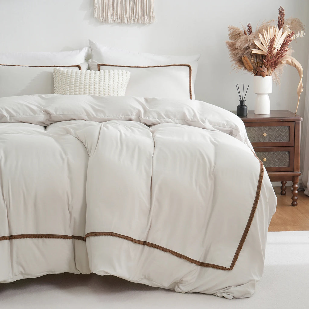 3-Piece White & Khaki Duvet Cover Set - Geometric Line Comforter Cover, Lightweight 100% Polyester, All-Season
