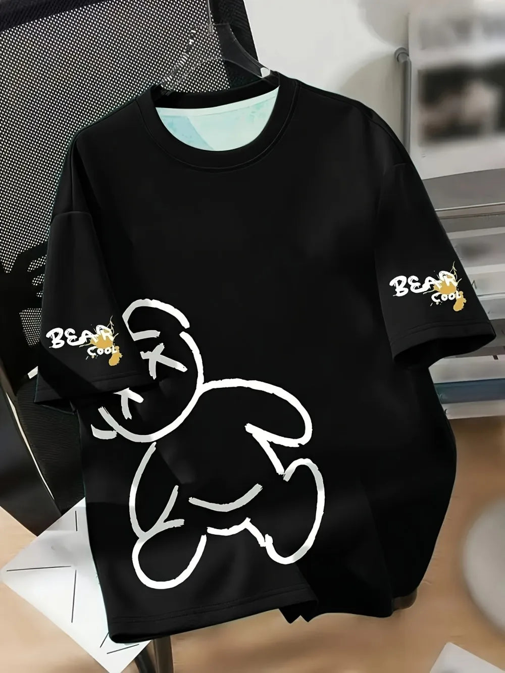 Men's Breathable Round Neck Summer T-Shirt with Cartoon Bear Print – Lightweight Moisture-Wicking Casual Tee