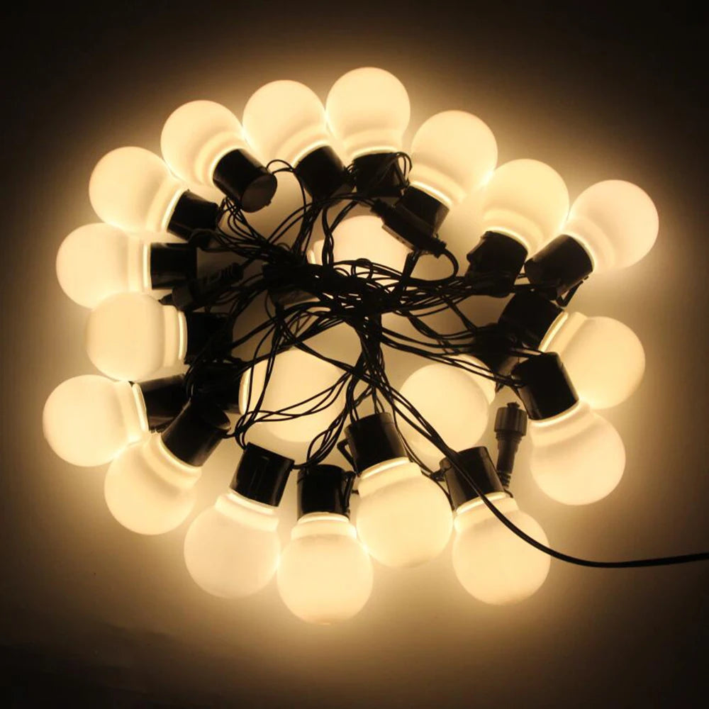 Festoon LED Globe String Lights – 6m (19.7ft) / 11m (36.1ft) / 16m (52.5ft) with 20/38/60 Globe Bulbs, Outdoor Party & Christmas Garland