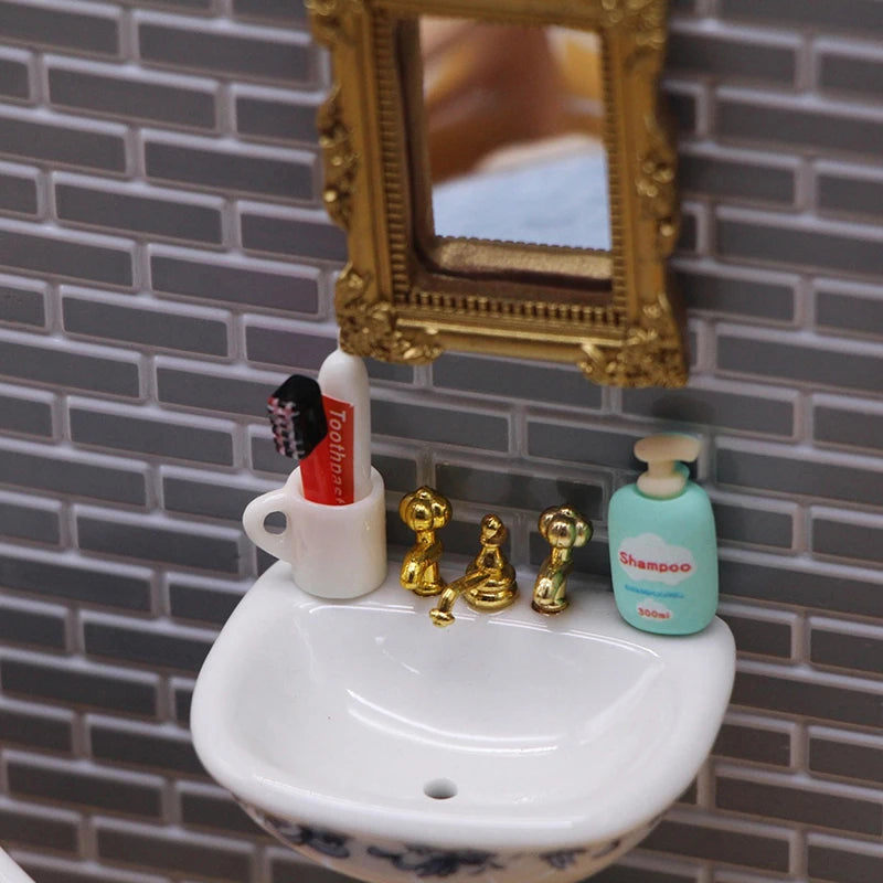 1:12 Scale Dollhouse Mini Bathroom Accessories – Hair Dryer, Mirror & Dressing Tools